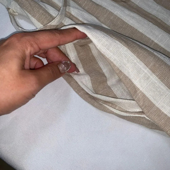 GAP Beige and White Striped Tunic Top. - Picture 6 of 11